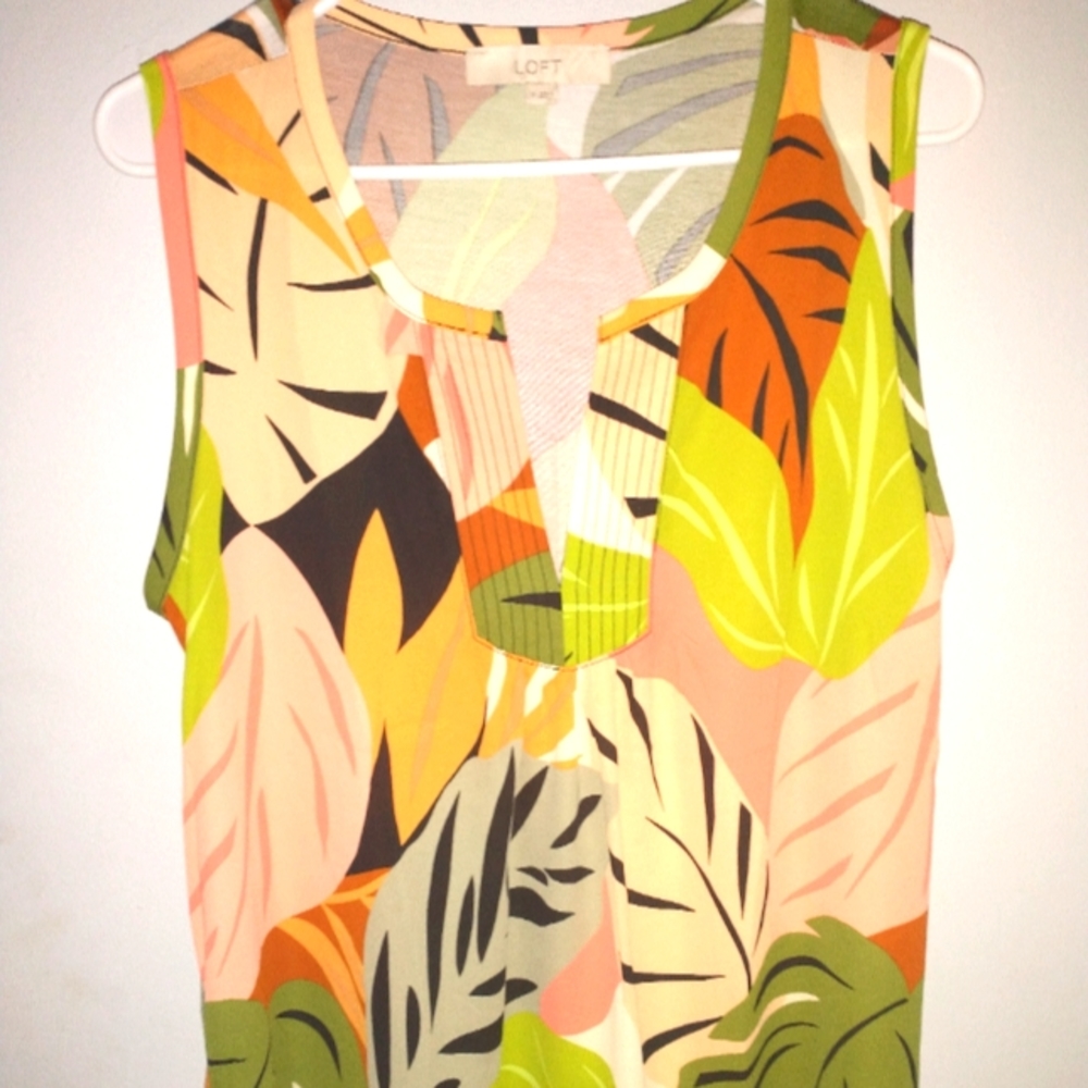 Loft Pretty sleeveless top